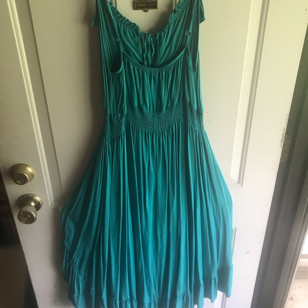 Dress - Picture 2 of 2